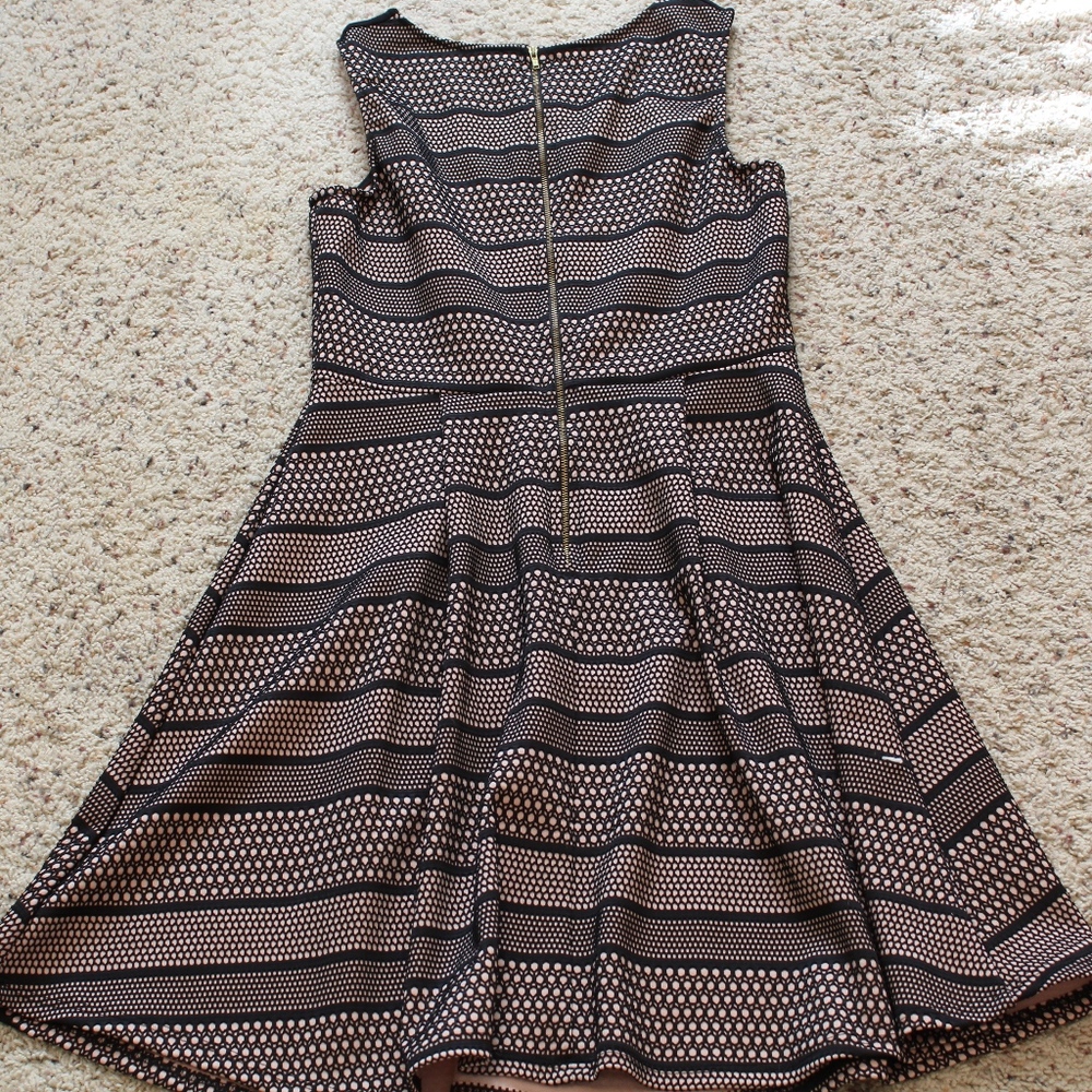 Pattern Formal Dress - Picture 3 of 3